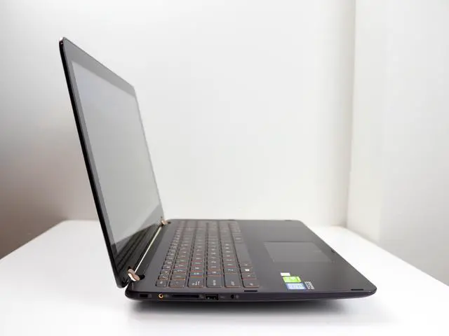 Alt view image 4 of 6 - ASUS Q524UA 2-in-1 15.6" Touch-Screen Laptop - Intel Core i7-6500U - 16GB Memory - NVIDIA GeForce 940MX - 256GB Solid State Drive + 2TB HDD - Gaming Notebook Tablet PC - Windows 11