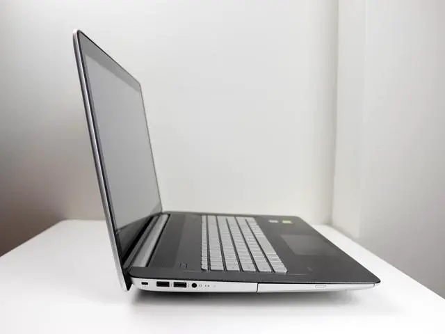 Alt view image 4 of 7 - HP Laptop ENVY Intel Core i7 6th Gen 6500U (2.50GHz) 16GB Memory 512GB SSD NVIDIA GeForce 940M 17.3" Touchscreen Windows 11 Home 64-Bit m7-n109dx