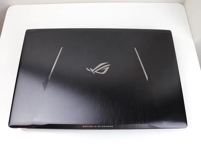 Alt view image 5 of 6 - ASUS STRIX - 17.3" - Intel Core i7 7th Gen 7700HQ (2.80GHz) - NVIDIA GeForce GTX 1050 Ti - 16GB DDR4 - 256GB SSD + 1TB HDD - Full HD (1920x1080) - RGB keyboard - Windows 11 - Gaming Laptop
