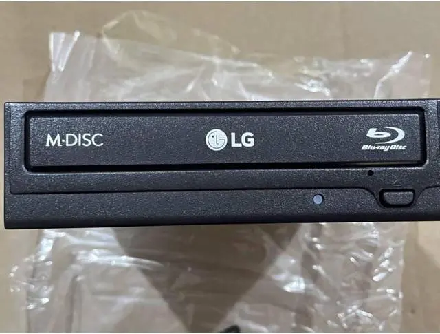 Main image of ROAXRJ BH16NS55 external Blu-ray Compact Disc Writer/Burner SATA interface16X