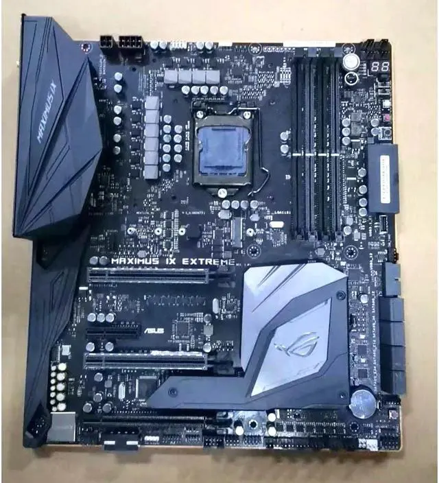 Main image of ASUS ROG Maximus IX Extreme LGA 1151 DDR4 64GB E-ATX Motherboard