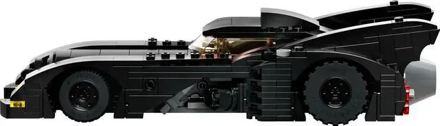 Alt view image 4 of 5 - international version Batman Series 76252 Batcave  Shadow Box Number of parts 3981 Suitable for age 18+ toy building blocks