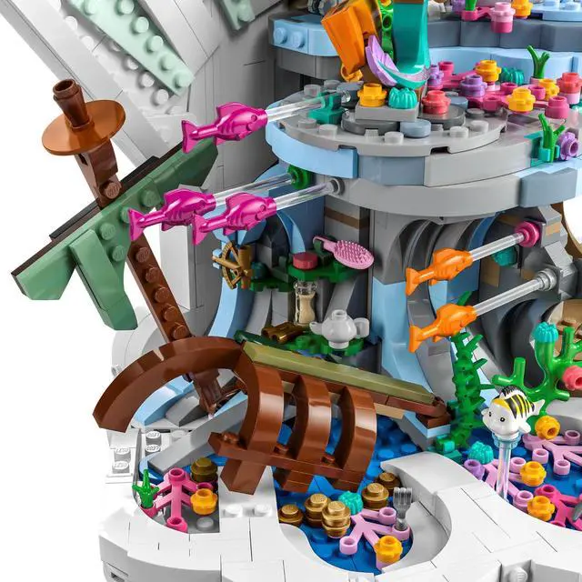 Alt view image 4 of 5 - international version Disney Series 43225 The Little Mermaid Royal Clamshell Number of parts 1808 Suitable for age 18+ toy building blocks