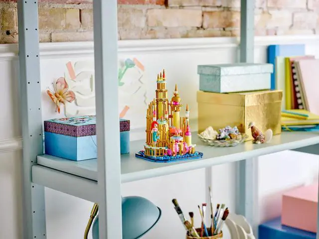 Alt view image 4 of 5 - international version Disney Series 40708 Mini Disney Ariel's Castle Number of parts 557 Suitable for age 12+ toy building blocks