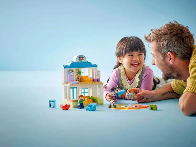 Alt view image 5 of 5 - international version duplo Series 10449 First Time: Visit with the Doctor Number of parts 65 Suitable for age 2+ toy building blocks