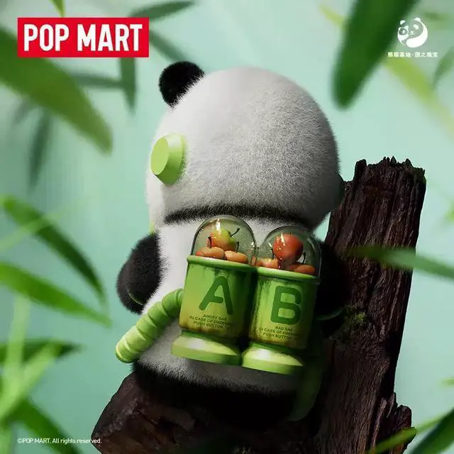 Alt view image 3 of 5 - POP MART MEGA SPACE MOLLY 400% PANDA