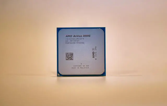 Alt view image 3 of 3 - AMD Athlon 3000G Picasso (Zen+) 3.5GHz Dual-Core Unlocked OC AM4 Processor with Vega 3 Graphics New Tray