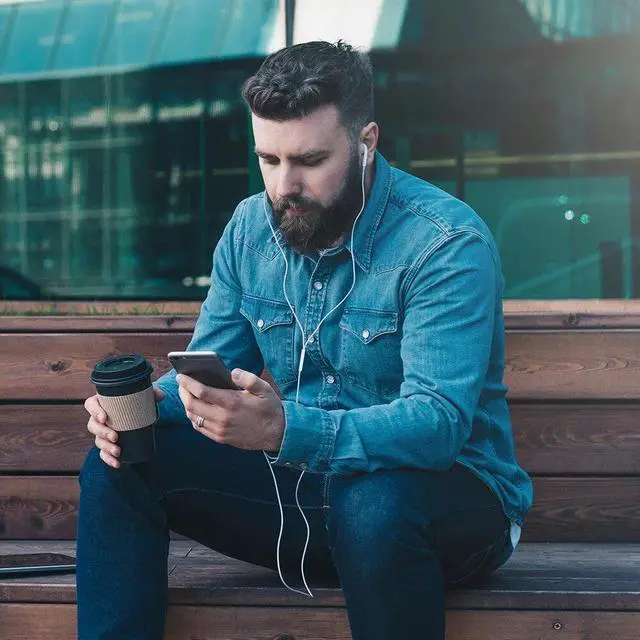 Alt view image 5 of 6 - Macaron Universal 3.5mm Stereo Earphones Sports Music Earplugs Wired microphone color: Navy Blue (navy blue)