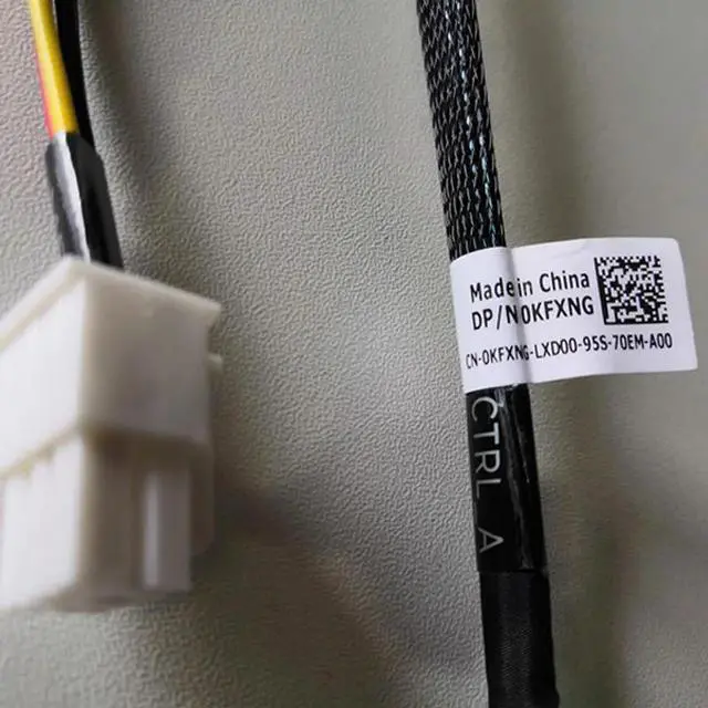 Alt view image 6 of 6 - PowerEdge T140 1 a 4 HDD SAS Cable KFXNG 0KFXNG