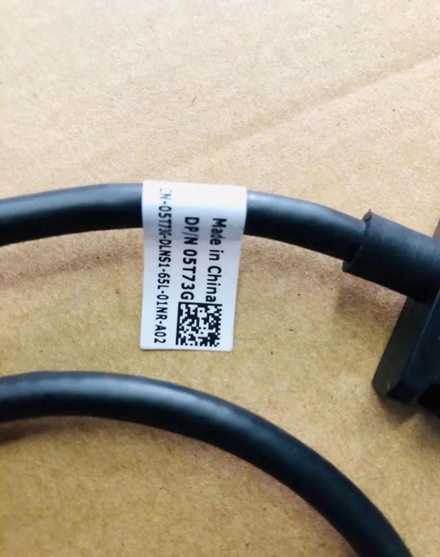 Alt view image 3 of 6 - Cable Thunderbolt USB-C para acoplamiento, TB16, TB15, K16A, 5T73G, 05T73G