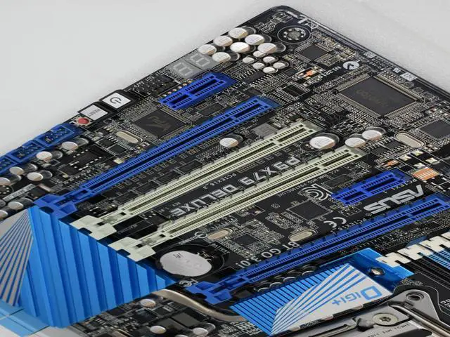 Alt view image 5 of 7 - ASUS P9X79 DELUXE LGA 2011 Intel X79 SATA 6Gb/s USB 3.0 ATX Intel Motherboard with UEFI BIOS