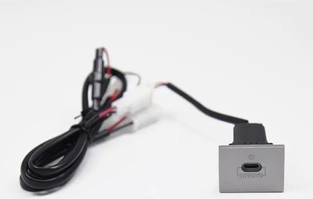 Main image of Paiying USB-C PD Port Car Charger Socket Charging Power Adapter For Ford Focus MK2 05-09