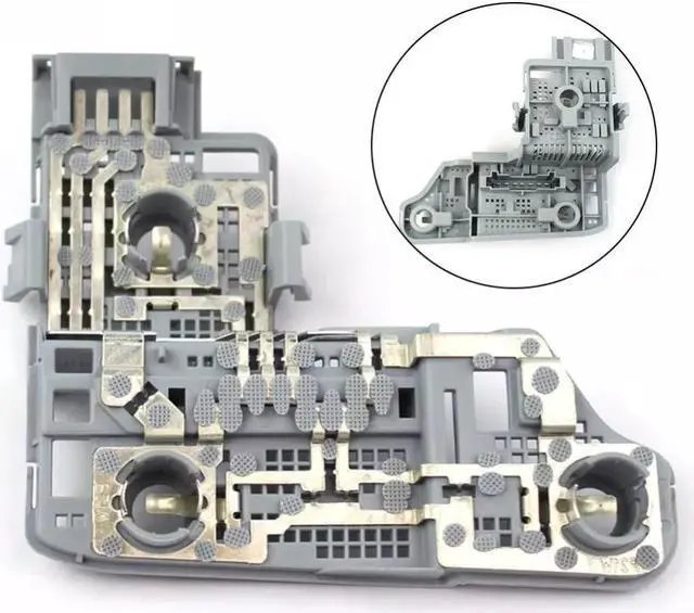 Alt view image 3 of 6 - Yassdwbn Rear Left Tail Light Bulb Holder A2048202277 For Mercedes C Class W204 2012-2014