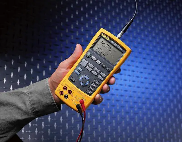 Alt view image 2 of 2 - Fluke 725 Multifunction Process Calibrator