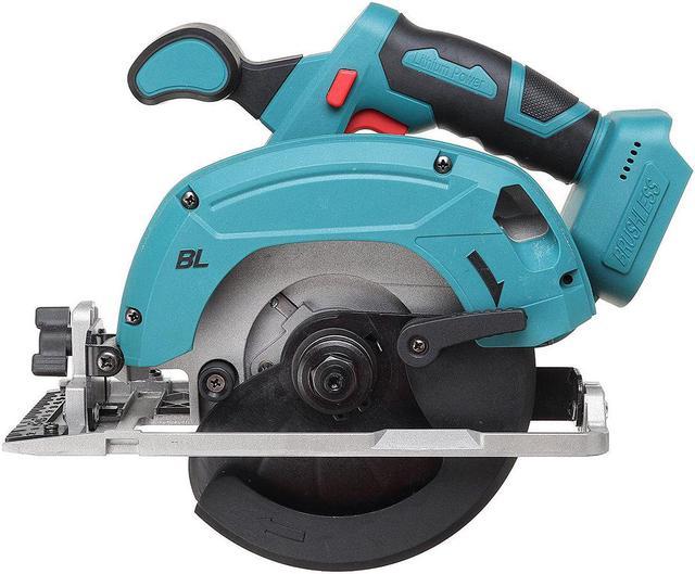 Wood cutting outlet machine makita