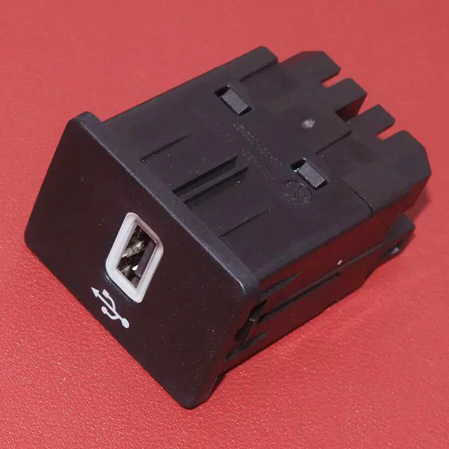 Alt view image 2 of 5 - For Ford Carplay SYNC3 USB Type-C Dual Interface Module SYNC 2 Upgrade to SYNC 3 Media Wiring Hub Adapter Plug Interface Module