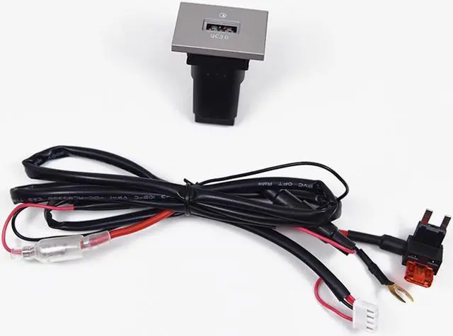 Main image of Yassdwbn USB-A QC3.0 Port Car Fast Charger Socket Panel Mount For Ford Focus MK2 2005-09