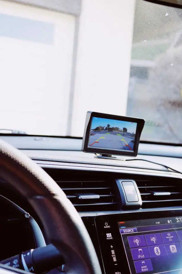 Alt view image 7 of 7 - myGEKOgear SOLARST Solar Powered Wireless Backup Camera