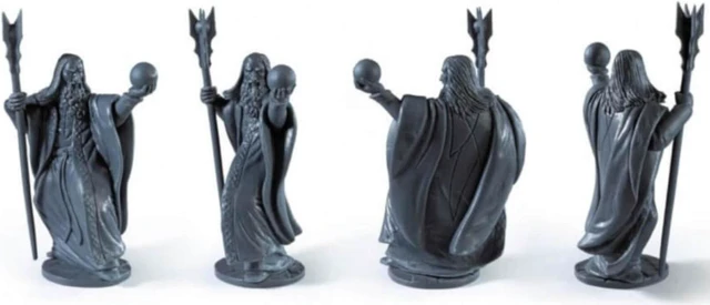Alt view image 3 of 6 - lord of the rings battle for middle earth chess set