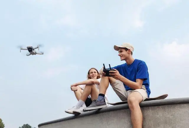 Alt view image 10 of 13 - DJI Mavic Mini Combo - Drone FlyCam Quadcopter UAV with 2.7K Camera 3-Axis Gimbal GPS 30min Flight Time, less than 0.55lbs, Gray