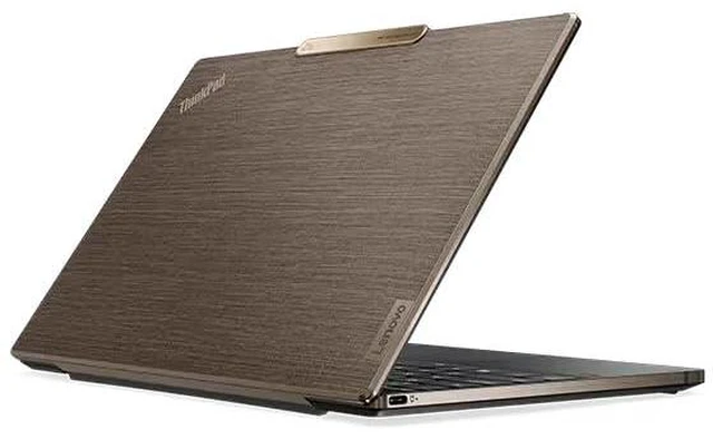 Alt view image 3 of 3 - Lenovo ThinkPad Z13 Gen 2 - 13.3" Laptop - AMD Ryzen 7 7840U - 64GB RAM - 2TB SSD - Windows 11 Home - FR/EN