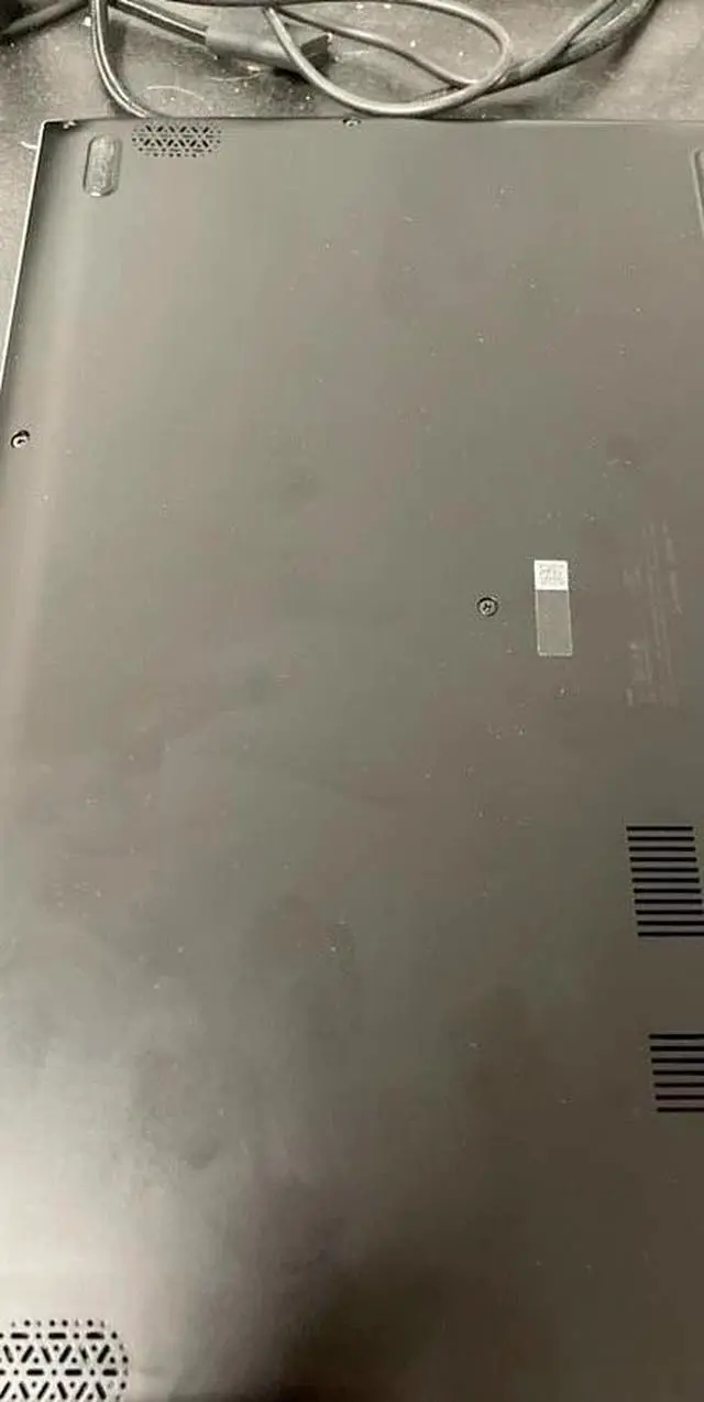 Alt view image 6 of 6 - ASUS VivoBook F512DA - 15.6" FHD Laptop AMD Ryzen 5 3500U 2.1GHz 8GB RAM 512GB SSD AMD Radeon Vega 8 Graphics - Windows 10 Home
