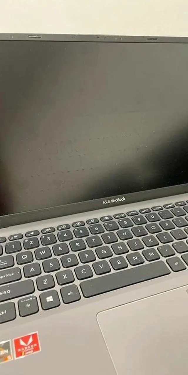 Alt view image 3 of 6 - ASUS VivoBook F512DA - 15.6" FHD Laptop AMD Ryzen 5 3500U 2.1GHz 8GB RAM 512GB SSD AMD Radeon Vega 8 Graphics - Windows 10 Home