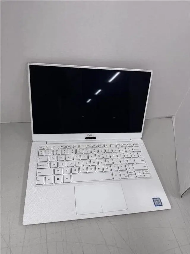 Alt view image 3 of 7 - Dell XPS 13 9370 - 13.3 FHD Laptop Intel Core i5-8250U 1.60GHz 4GB RAM 128GB SSD Intel UHD Graphics 620 - Windows 10 Home