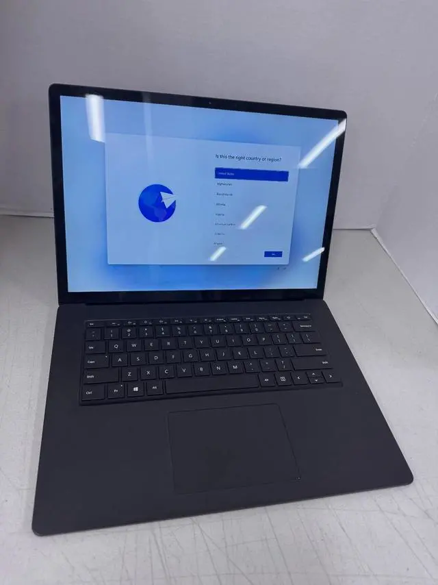 Main image of Microsoft Corporation 15" Surface Laptop 3 - Intel Core i7-1065G7 1.30GHz 16 GB RAM 512 GB SSD Intel Iris Plus Graphics - Windows 11 Pro