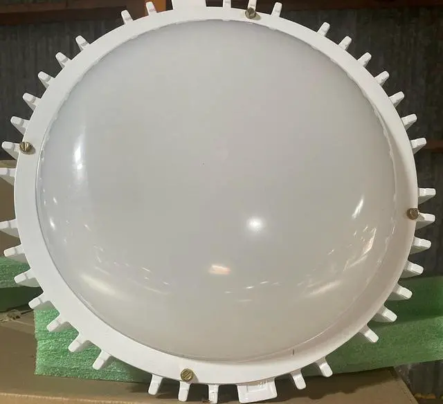 Main image of Hubbell Industrial Lighting HBL Highbay Series for Severe Location, HBL-60LU-X6-35K-N-070-WH-SL, 60 LED count, universal 120-277V, 3500K, Narrow, White, translucent white Sag Lens