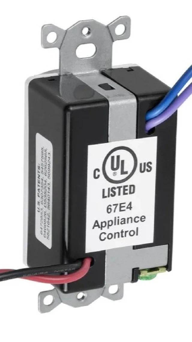 Alt view image 3 of 4 - Hubbell LHRDCMTD2-G-WH LightHAWK PIR & US 2-Circuit Wall Switch (White)