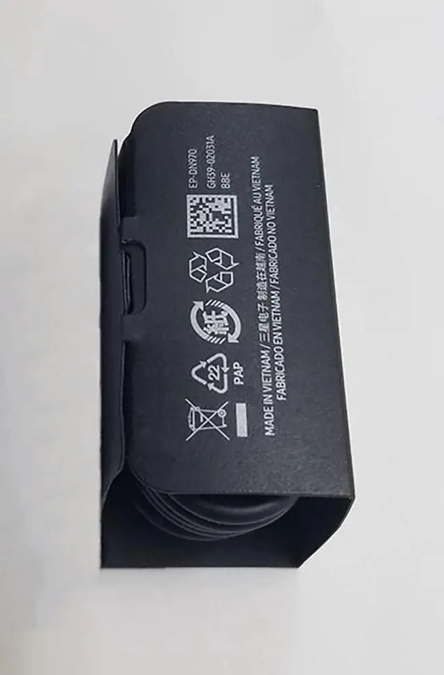 Alt view image 2 of 3 - Samsung USB C-C