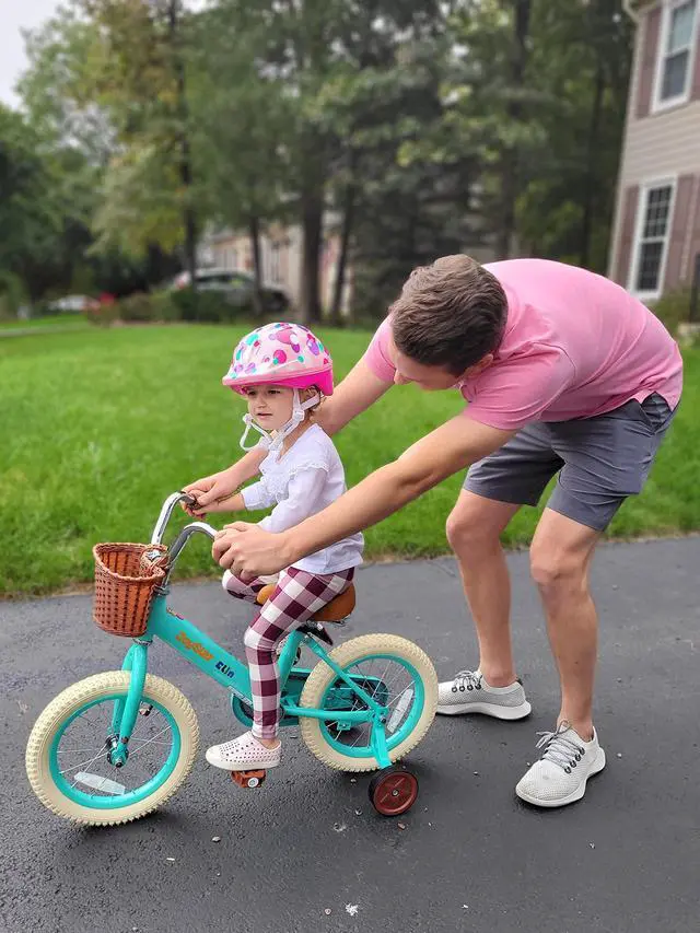Alt view image 16 of 19 - JOYSTAR Vintage 14 Inch Kids Bike with Basket & Training Wheels for 3-5 Years Old Girls & Boys(GREEN)
