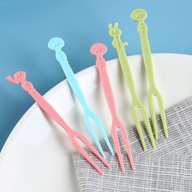 Alt view image 2 of 7 - 150PCS Plastic Fruit Forks, Mini Cake Forks Tasting Appetizer Cocktail Forks Picks Small Dessert Food Picks Sticks
