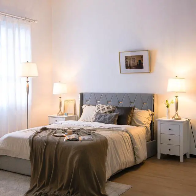 Alt view image 2 of 7 - SlickBlue 3-Piece Modern Nickel Finish Lamp Set-Silver