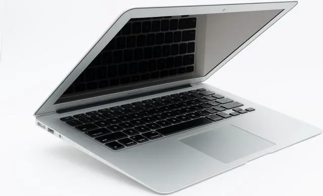 Alt view image 4 of 6 - Apple 13.3" MacBook Air, MMGF2LL/A, DCi5-5250U 1.6GHz/8GB RAM/128GB Flash/HD 6000 1.5GB