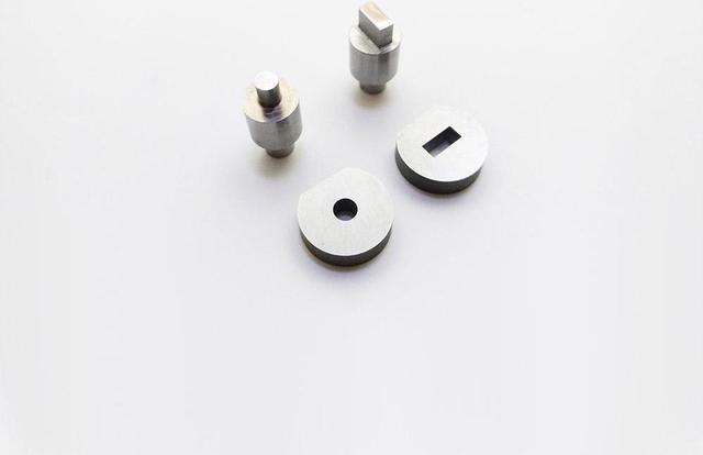 Alt view image 7 of 7 - Mini mighty hand punch press with 2 punch tips 1,500 kgf. ship world wide.
