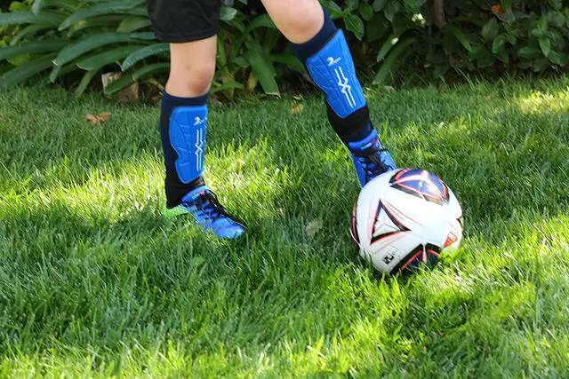 Alt view image 7 of 7 - Kids Soccer Shin Guards with Adjustable Straps Ages 4-7. Blue