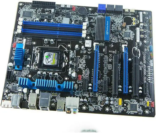 Alt view image 2 of 2 - For Intel Desktop Motherboard DP67BG Skull P67 LGA1155 ATA3.0 USB3.0 Perfect Test Good Quality