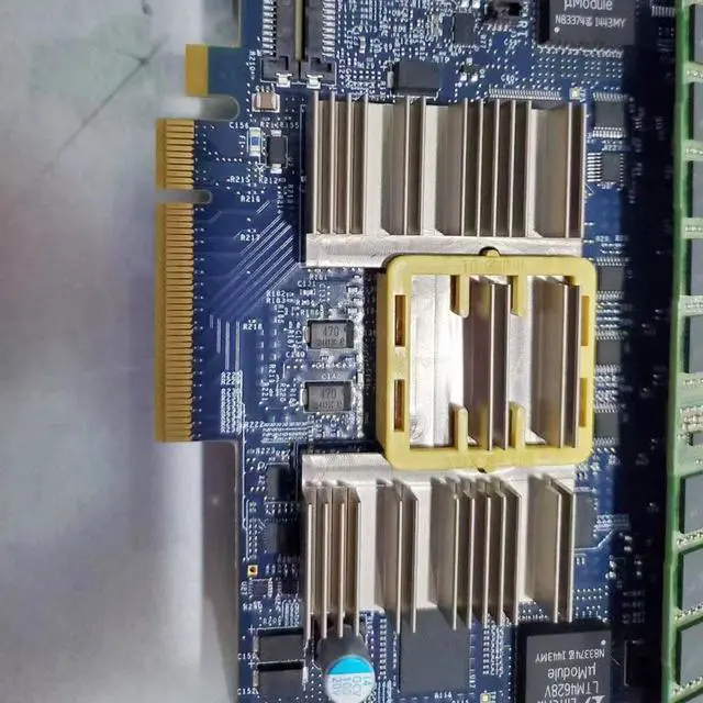 Alt view image 3 of 10 - 500 - 000004 503 - 0000004 510 -000.0003 Simplivity Omnicube Server