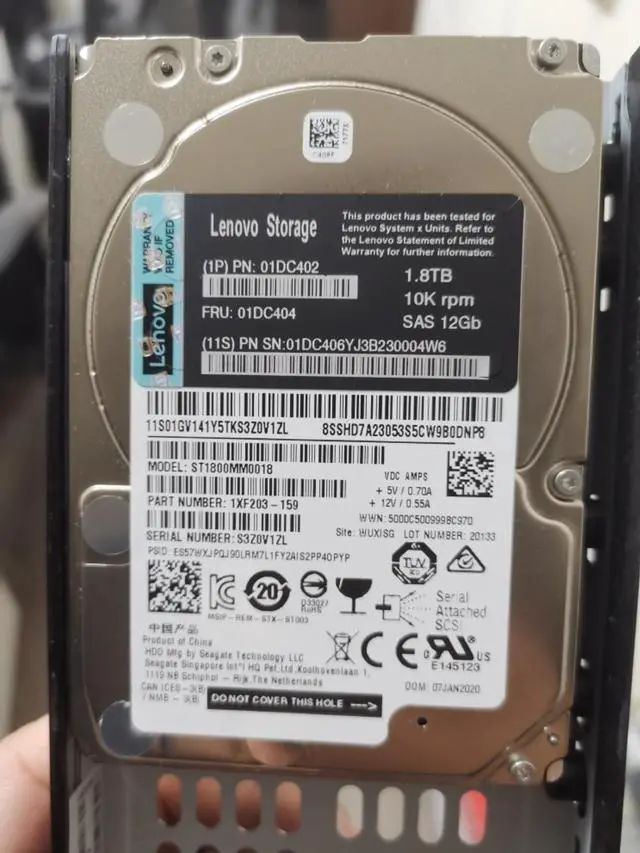 Alt view image 2 of 2 - lenovo DS6200 4200 2200 1.8T 2.5' 10K SAS D1224 01DC402 01DC404  hard drive hdd
