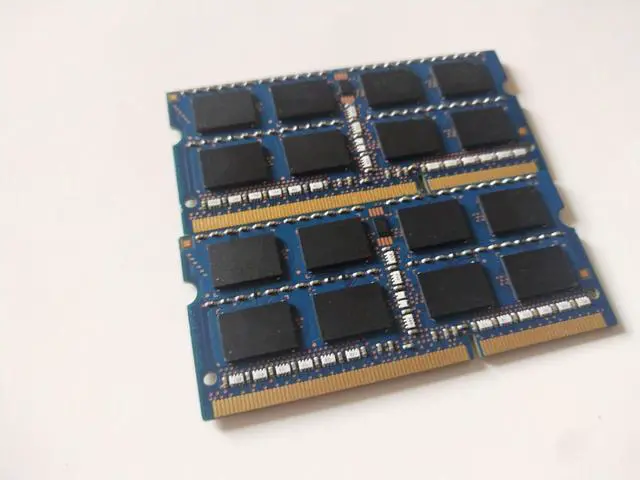 Main image of For  4G DDR3 1600 PC3-12800S HMT351S6CFR8C-PB notebook