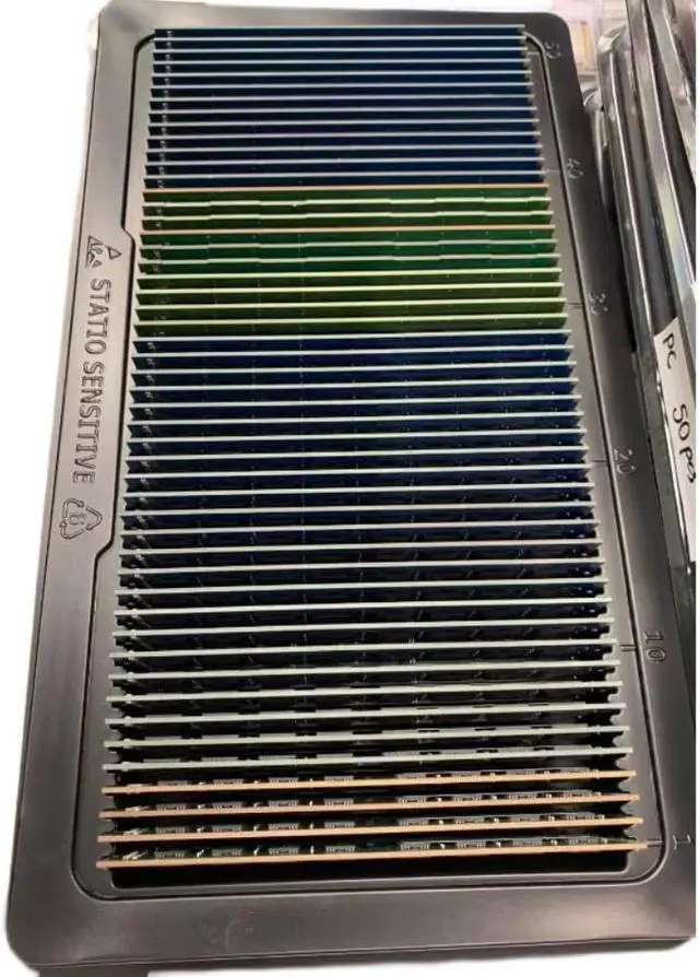 Main image of For Samsung 4G 4GB 1RX8 PC4-2666V-UA2-11 M378A5143TB2-CTD