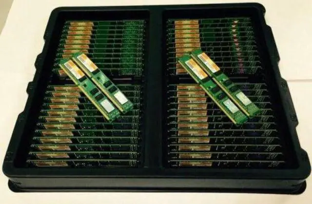 Main image of HMA41GR7AFR4N-UH Hynix SK PC4-2400T 8G 1RX4 RDIMM REG