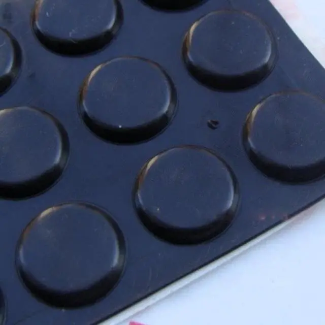 Main image of 4Pcs Laptop Cooling Stand Heat Reduction Pad For PC Laptop Soft Silicone Feet