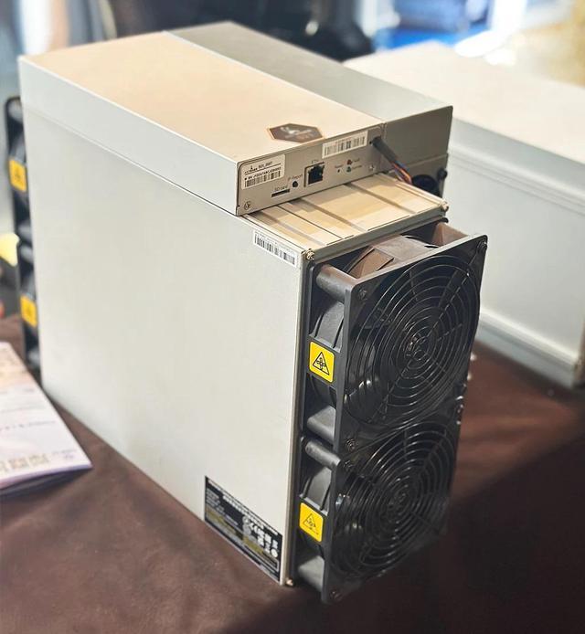Alt view image 5 of 7 - New Release Bitmain Antminer T21 190Th/s 3610W Bitcoin Miner BTC Miner T21 190T ASIC Miner BTC Mining Better Than Antminer T19 S19K pro S19XP Whatsminer M50