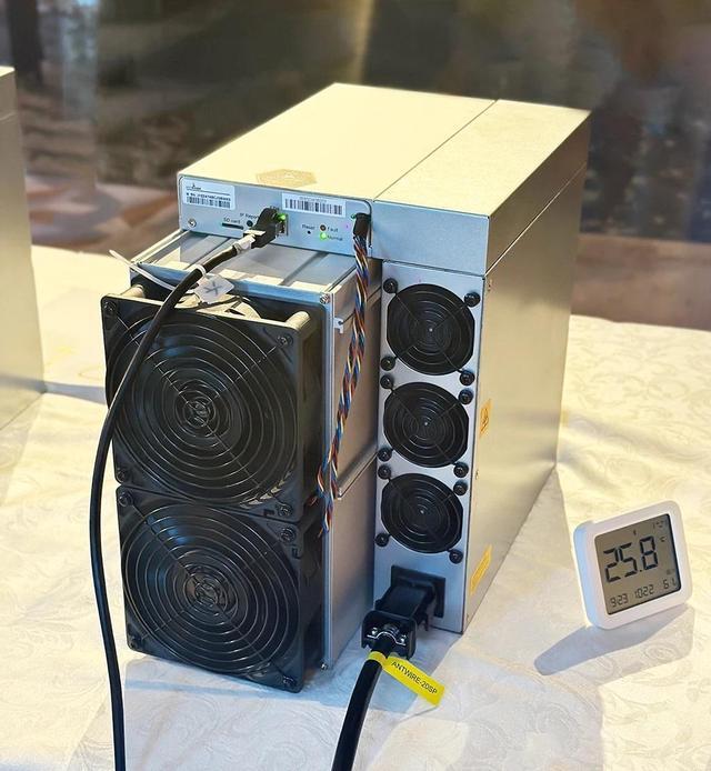 Alt view image 4 of 7 - New Release Bitmain Antminer T21 190Th/s 3610W Bitcoin Miner BTC Miner T21 190T ASIC Miner BTC Mining Better Than Antminer T19 S19K pro S19XP Whatsminer M50