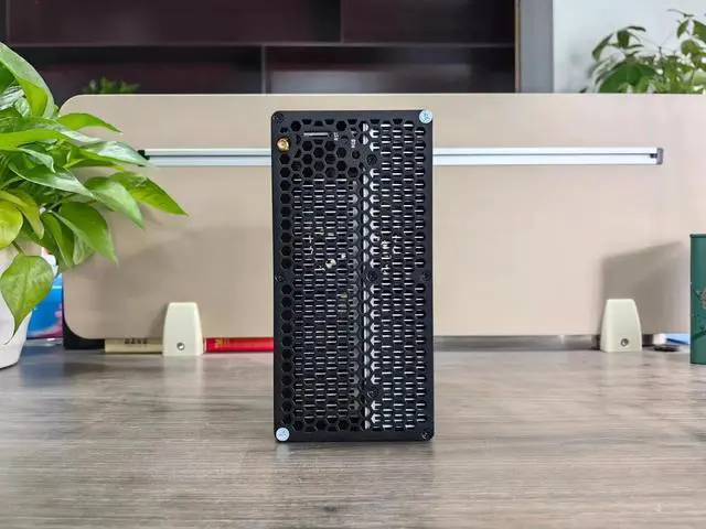 Alt view image 4 of 7 - New Gold-shell AE-BOX Pro 44Mh/s 460W Aleo Coin Miner Home Mining Silent AE BOX Pro ALEO Miner AEBOX PRO ALEO Mining Machine