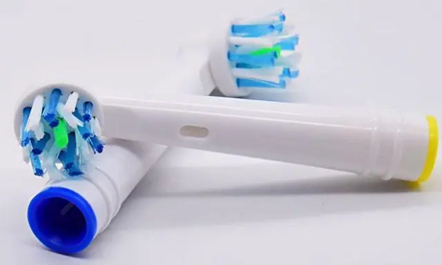 Alt view image 3 of 4 - Set of 32 Compatible Toothbrush Replacement Heads - Advance