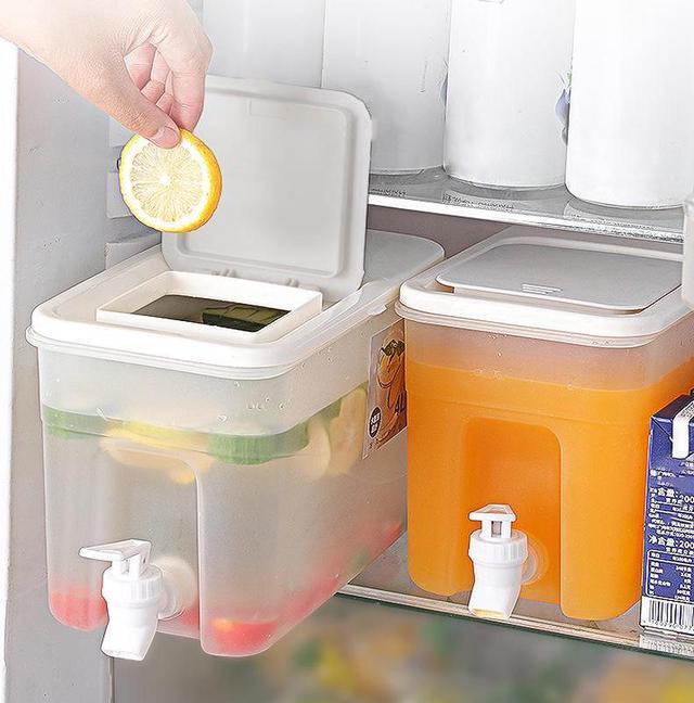 Large Capacity Cold Kettle Refrigerator with Faucet Lemonade Beverage  Dispenser